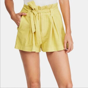 Free People Everywhere You Go Paperbag Shorts Size 2 Starfruit OB890128